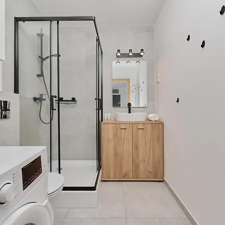 Center Mirrors With Parking By Renters Apartment Wroclaw