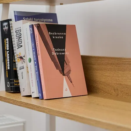 Center Mirrors With Parking By Renters Апартаменты