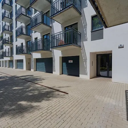 Apartment Center Mirrors With Parking By Renters Wroclaw